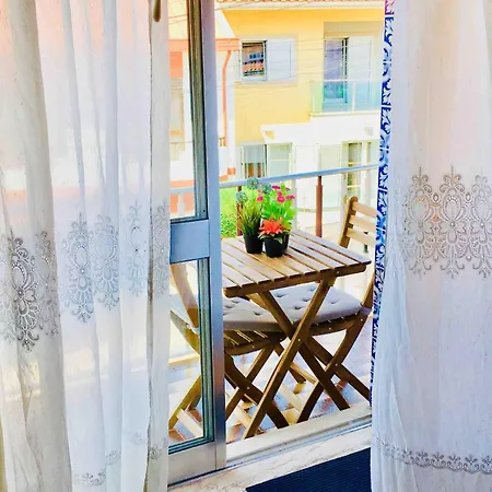 לינה וארוחת בוקר Casa Dos Azulejos *