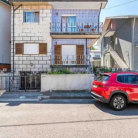Casa Dos Azulejos 住宿加早餐酒店 马托西纽什