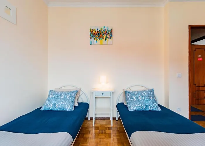 Casa Dos Azulejos Bed & Breakfast *